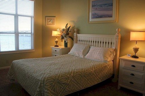 Pirate'S Cove Resort Condos 맨테오 외부 사진