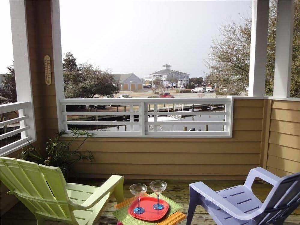 Pirate'S Cove Resort Condos 맨테오 외부 사진